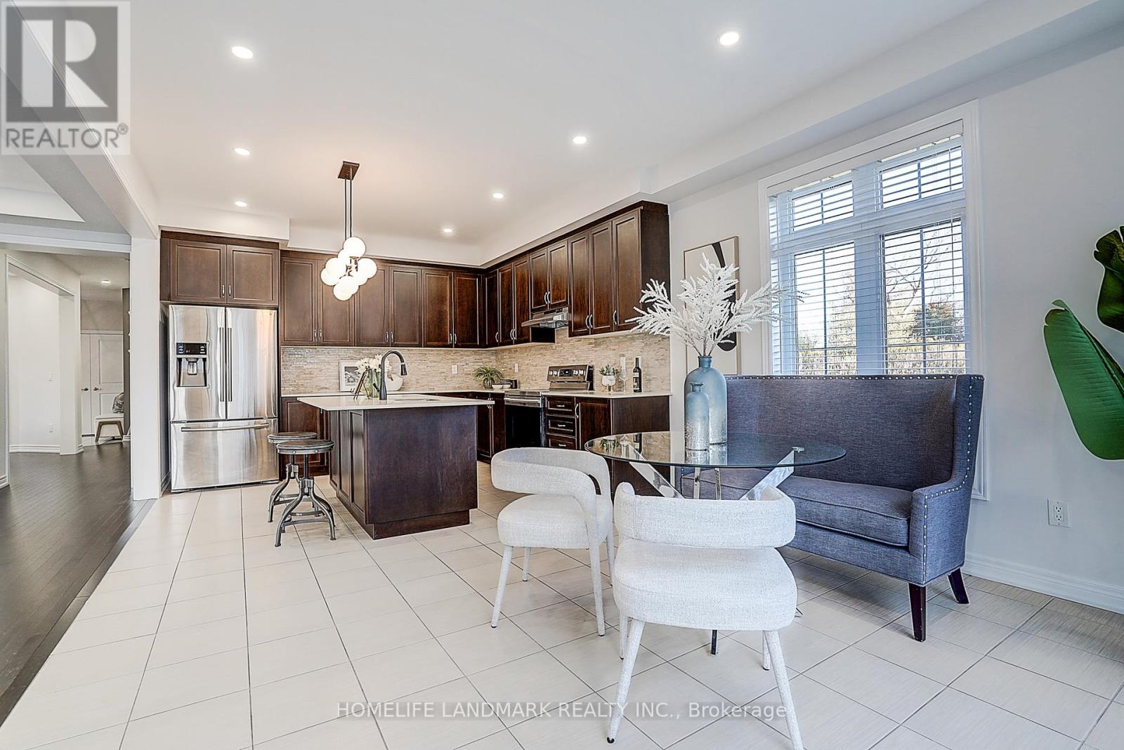 174 Sharon Creek Drive, East Gwillimbury, Ontario  L9N 0P9 - Photo 26 - N12510894