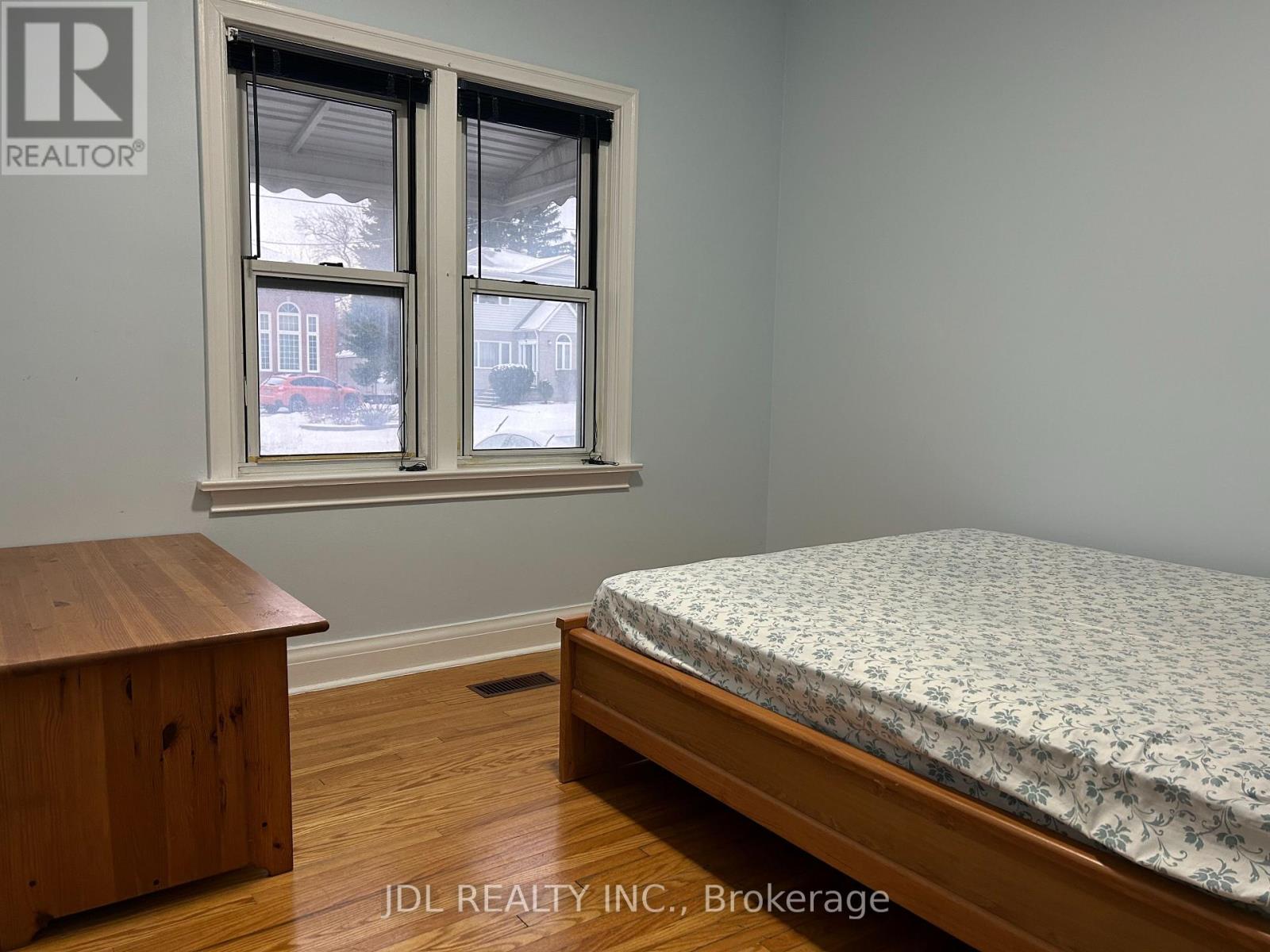 Main Floor - 58 Grandview Ave Avenue, Markham, Ontario  L3T 1H2 - Photo 3 - N12510960