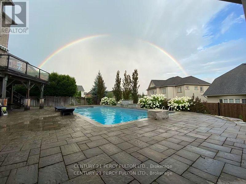 19 Sir Giancarlo Court, Vaughan, Ontario  L6A 0C6 - Photo 3 - N12510970