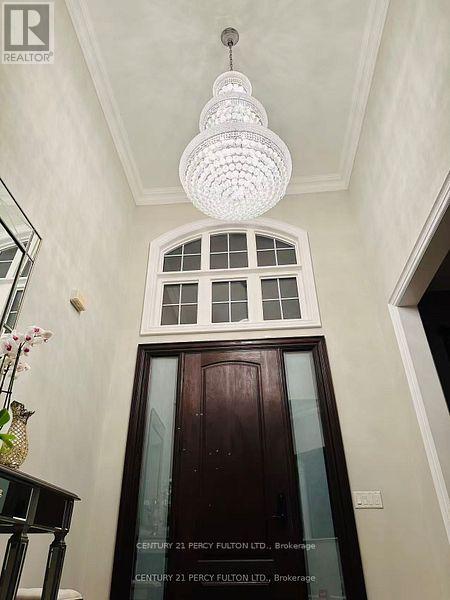 19 Sir Giancarlo Court, Vaughan, Ontario  L6A 0C6 - Photo 5 - N12510970