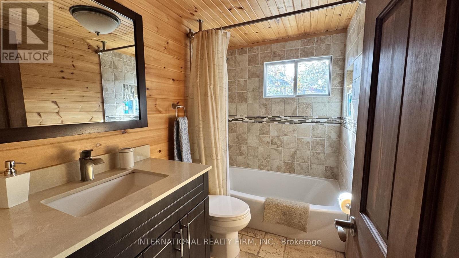 98 33rd Street N, Wasaga Beach, Ontario  L9Z 2B9 - Photo 15 - S12510890