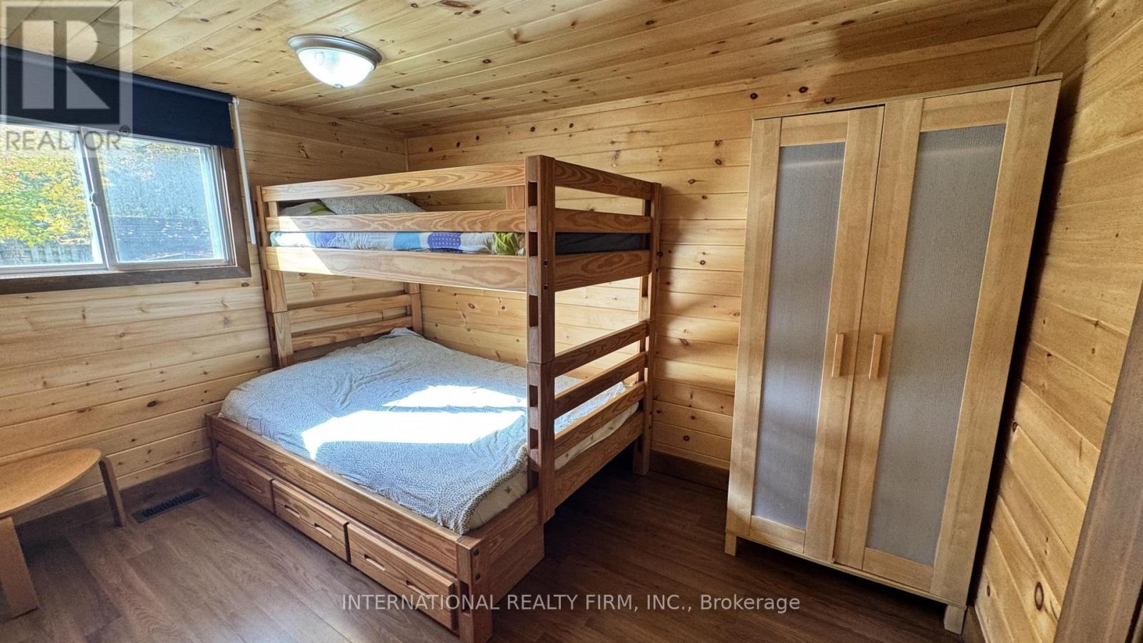 98 33rd Street N, Wasaga Beach, Ontario  L9Z 2B9 - Photo 16 - S12510890