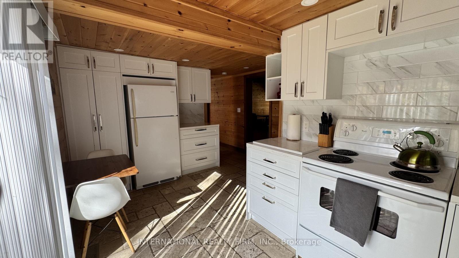 98 33rd Street N, Wasaga Beach, Ontario  L9Z 2B9 - Photo 18 - S12510890