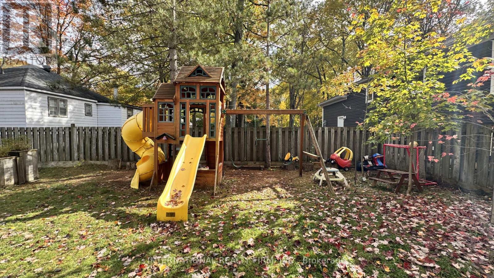 98 33rd Street N, Wasaga Beach, Ontario  L9Z 2B9 - Photo 7 - S12510890