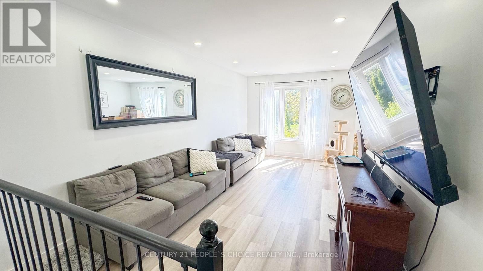 18 Ward Drive, Barrie (Painswick North), Ontario  L4N 7N9 - Photo 12 - S12510922