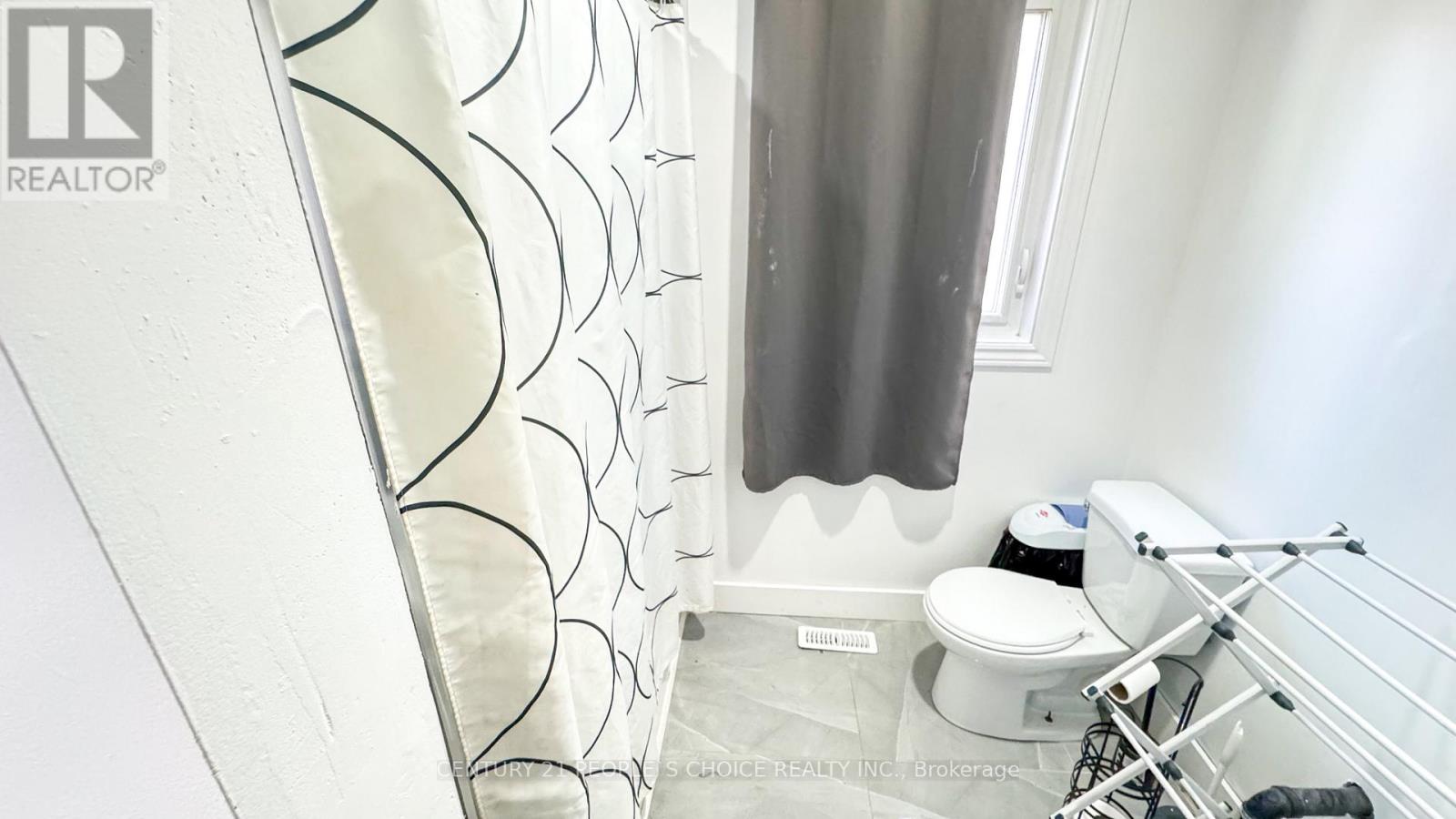 18 Ward Drive, Barrie (Painswick North), Ontario  L4N 7N9 - Photo 18 - S12510922