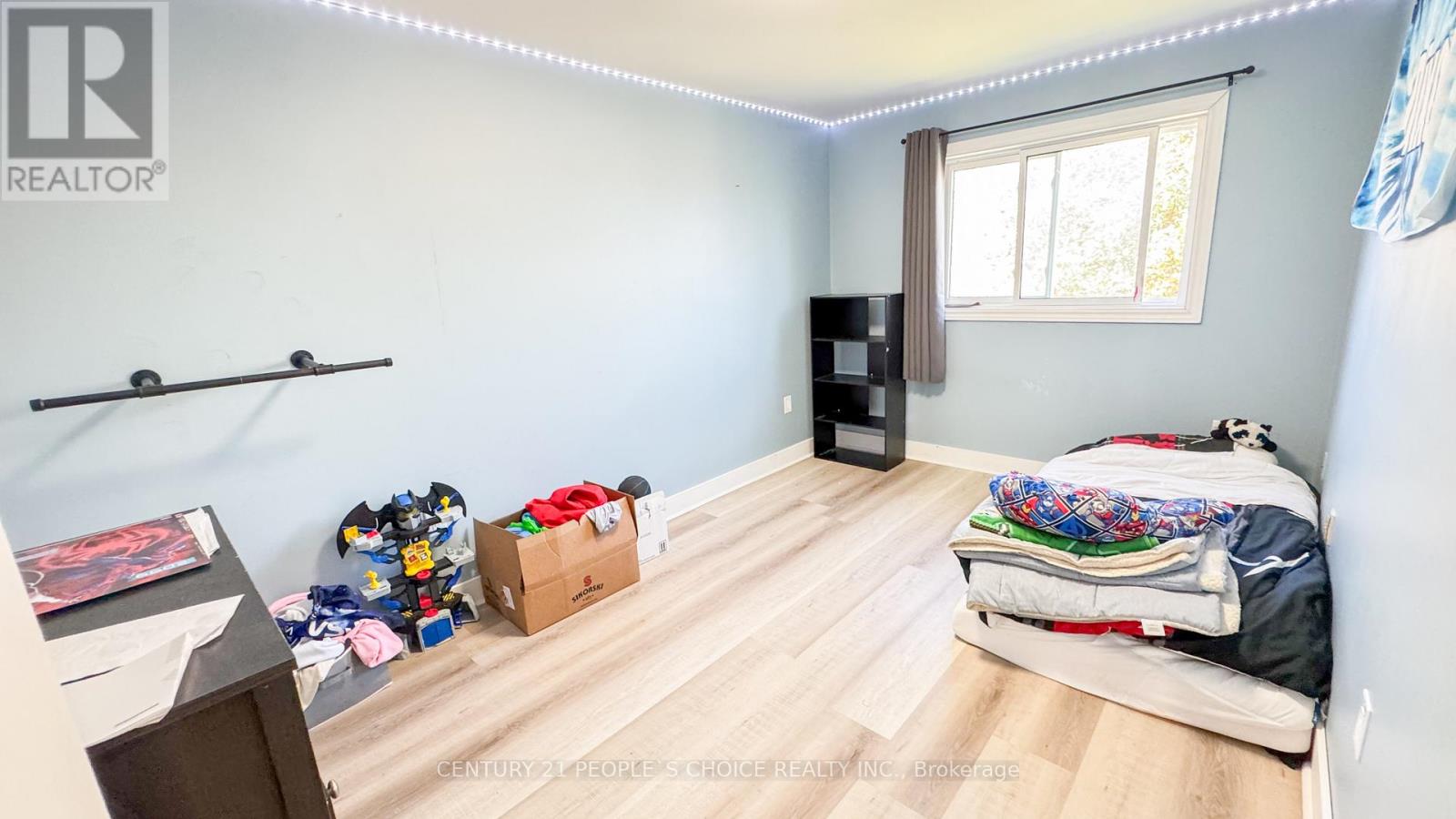 18 Ward Drive, Barrie (Painswick North), Ontario  L4N 7N9 - Photo 21 - S12510922