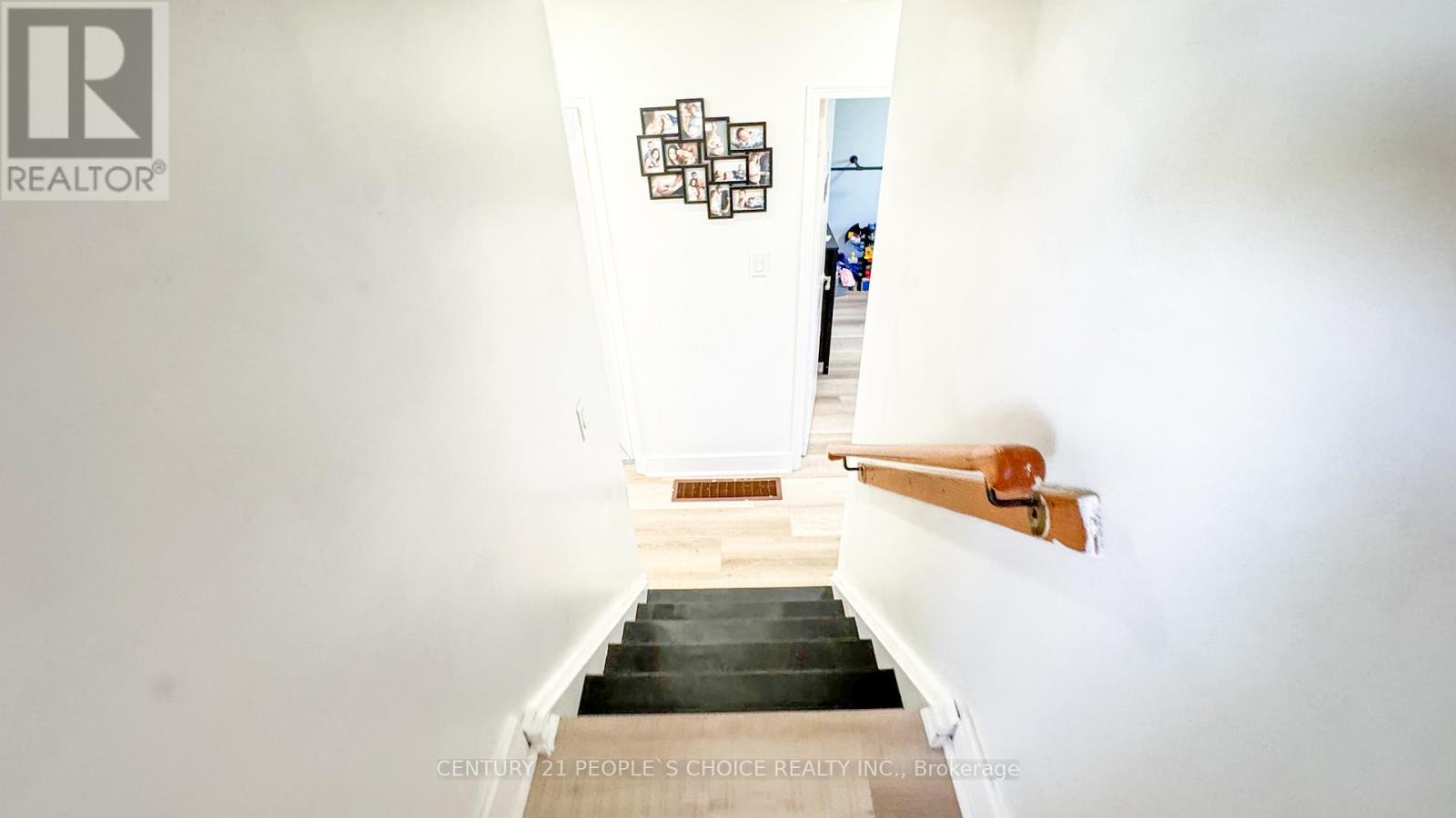 18 Ward Drive, Barrie (Painswick North), Ontario  L4N 7N9 - Photo 26 - S12510922