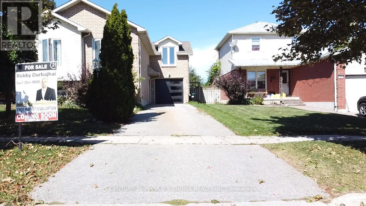 18 Ward Drive, Barrie (Painswick North), Ontario  L4N 7N9 - Photo 4 - S12510922