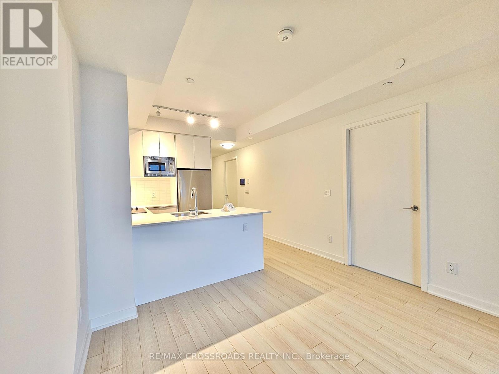 1710 - 3079 Trafalgar Road, Oakville, Ontario  L6H 8C5 - Photo 5 - W12510884