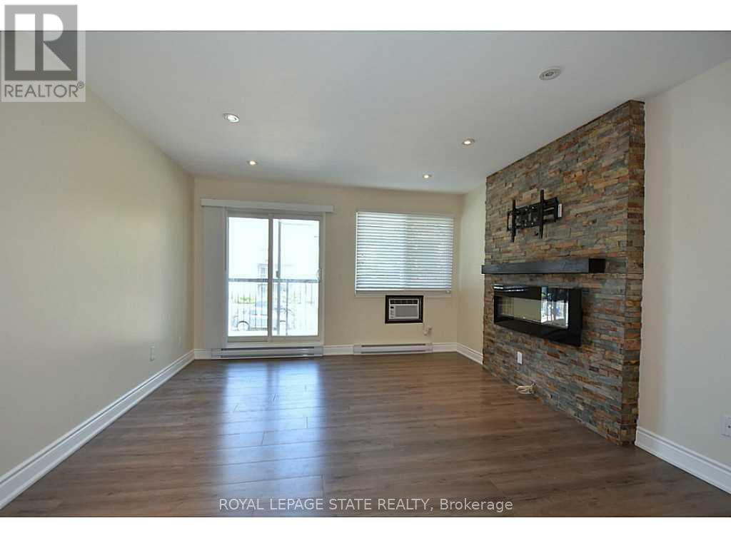 821 - 1450 Glen Abbey Gate, Oakville, Ontario  L6M 2V7 - Photo 11 - W12510896