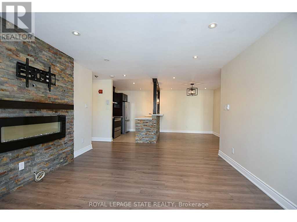 821 - 1450 Glen Abbey Gate, Oakville, Ontario  L6M 2V7 - Photo 13 - W12510896