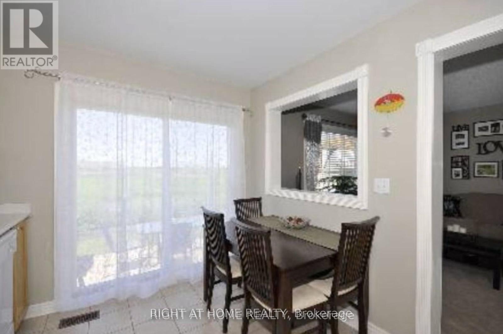 1628 Stover Crescent, Milton, Ontario  L9T 5N4 - Photo 5 - W12510942