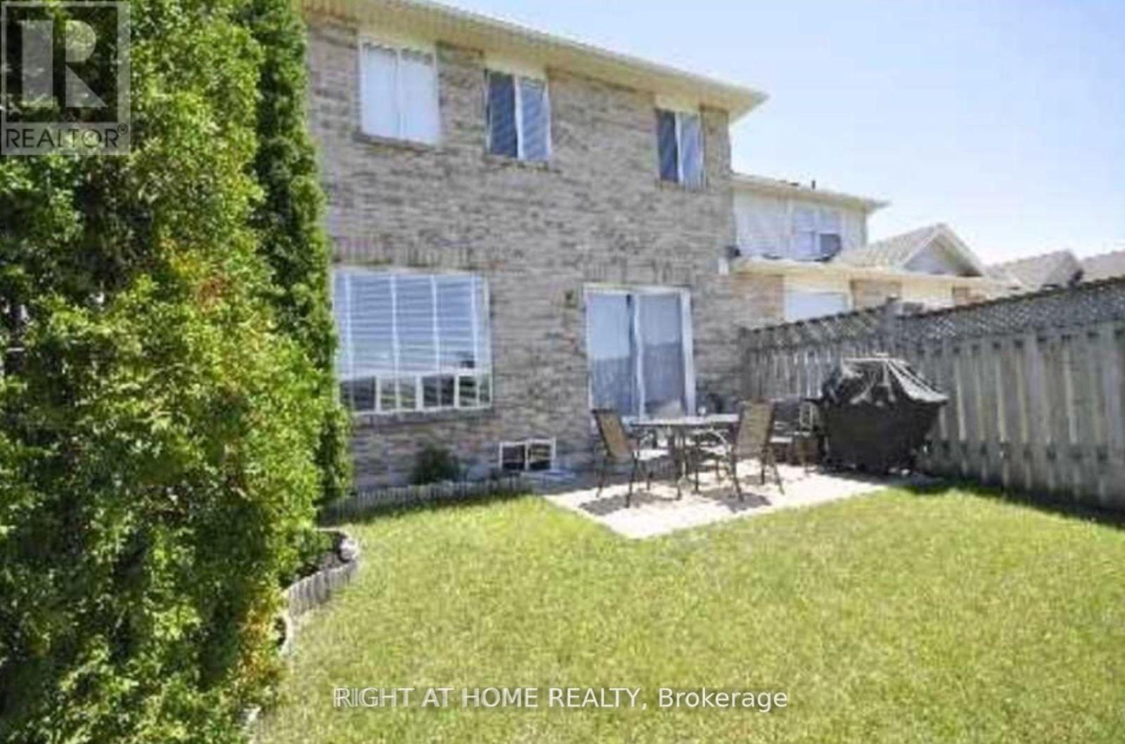 1628 Stover Crescent, Milton, Ontario  L9T 5N4 - Photo 8 - W12510942