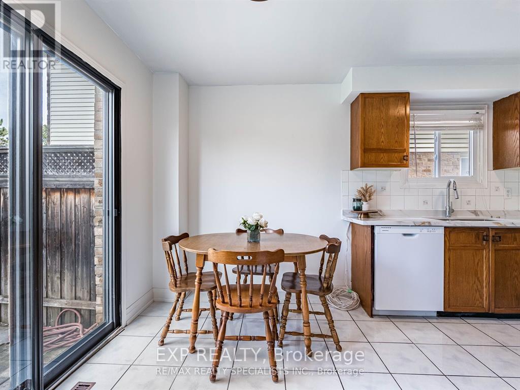 3137 Osbourne Road, Mississauga, Ontario  L5L 4A1 - Photo 14 - W12510956