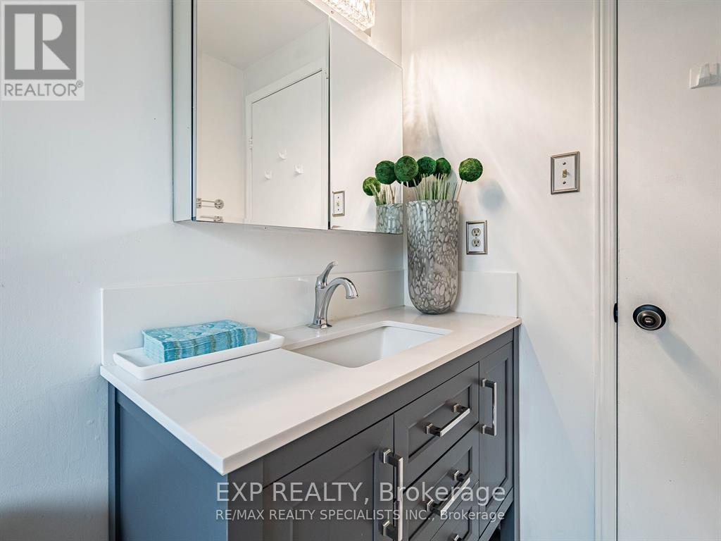 3137 Osbourne Road, Mississauga, Ontario  L5L 4A1 - Photo 23 - W12510956