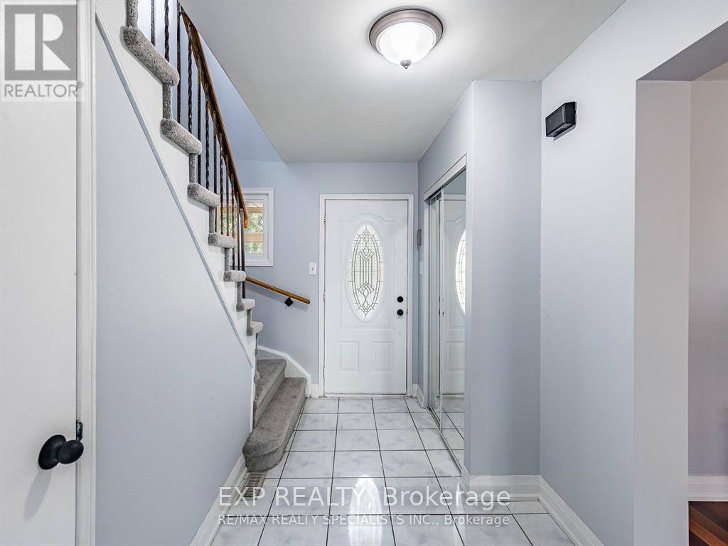 3137 Osbourne Road, Mississauga, Ontario  L5L 4A1 - Photo 5 - W12510956