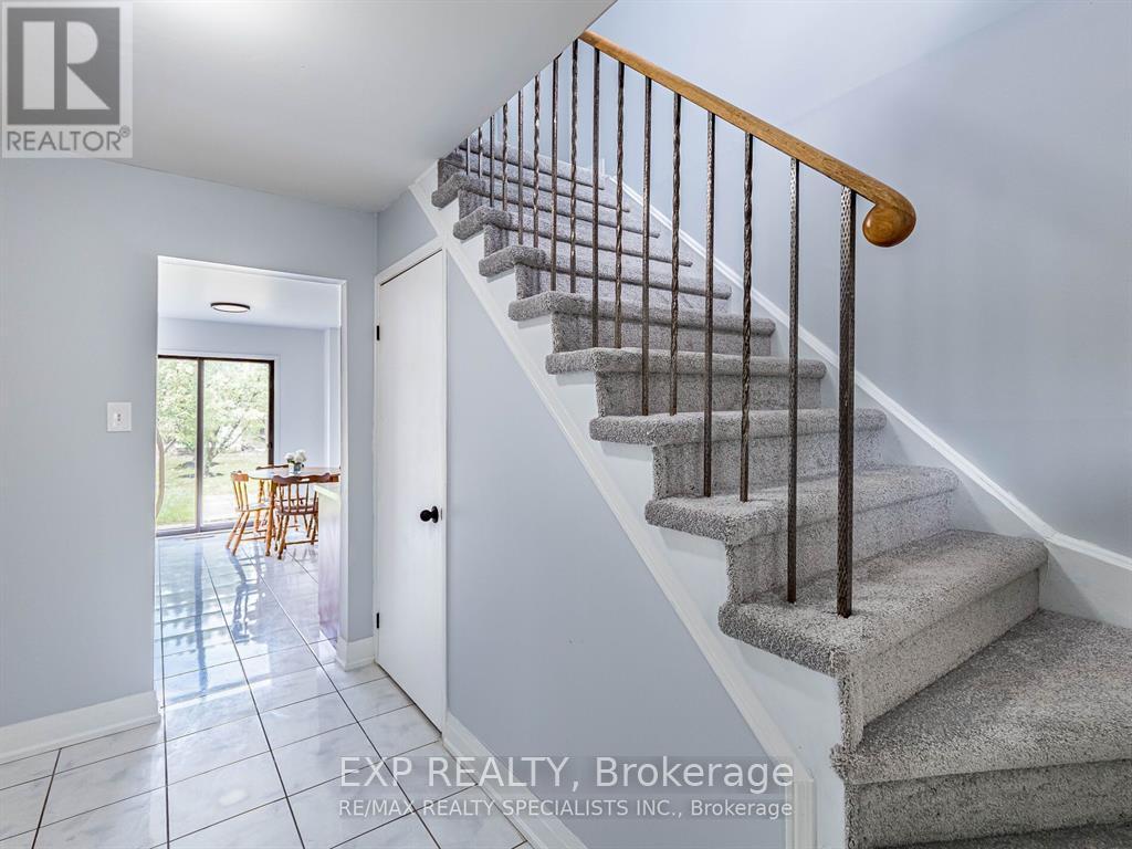 3137 Osbourne Road, Mississauga, Ontario  L5L 4A1 - Photo 6 - W12510956