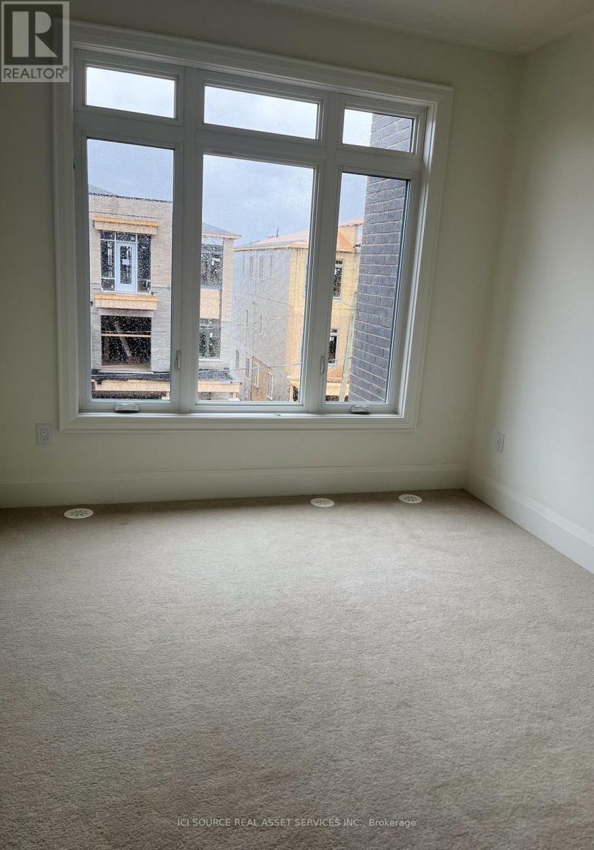 3322 Azam Way, Oakville, Ontario  L6M 5S2 - Photo 11 - W12510976