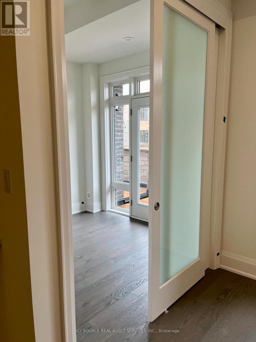 3322 Azam Way, Oakville, Ontario  L6M 5S2 - Photo 7 - W12510976