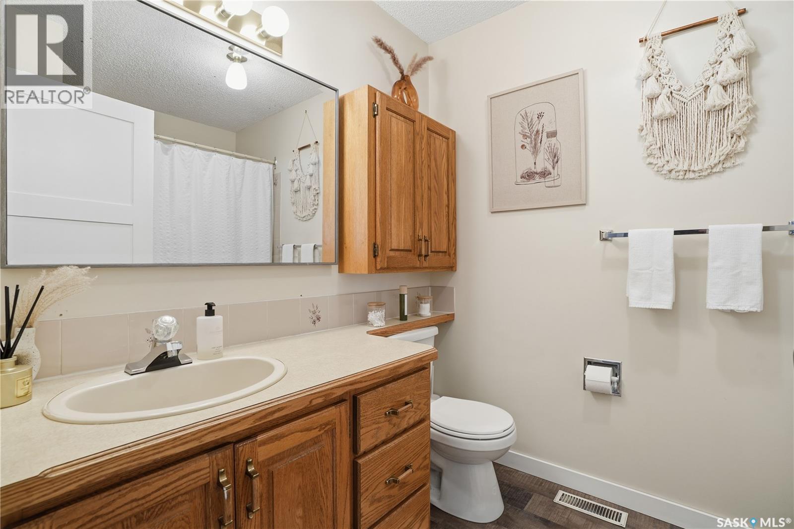 2610 Laycock Bay, Regina, Saskatchewan  S4V 1V9 - Photo 20 - SK022441