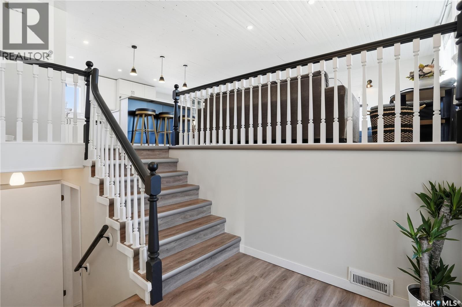 2610 Laycock Bay, Regina, Saskatchewan  S4V 1V9 - Photo 3 - SK022441