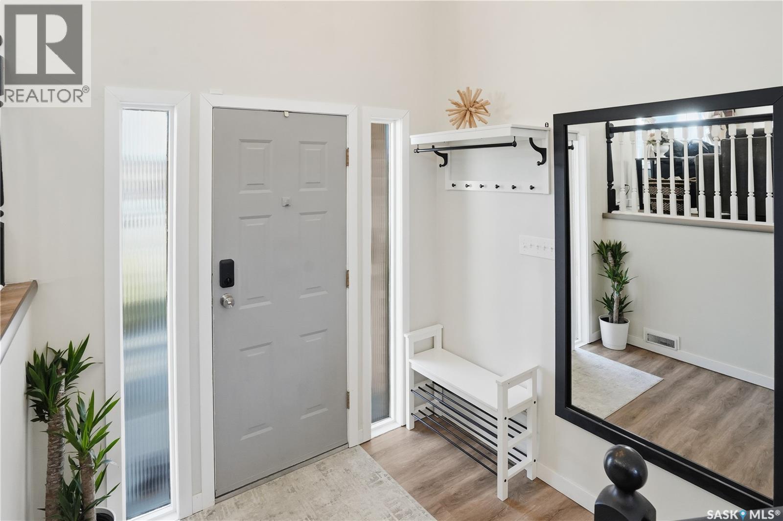 2610 Laycock Bay, Regina, Saskatchewan  S4V 1V9 - Photo 4 - SK022441