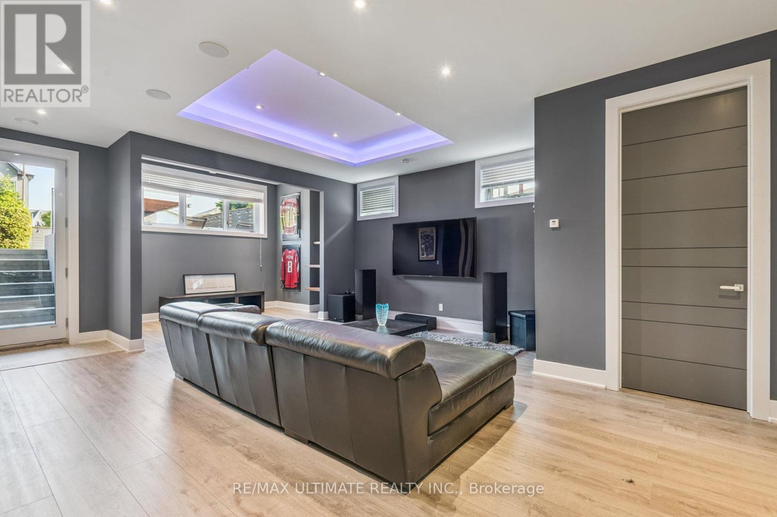 1139 Glengrove Avenue W, Toronto, Ontario  M6B 2K5 - Photo 26 - W12379904