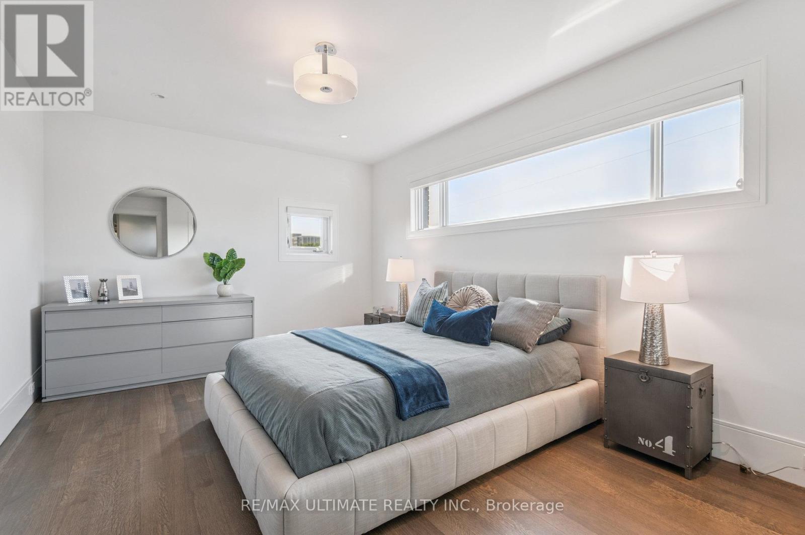 1139 Glengrove Avenue W, Toronto, Ontario  M6B 2K5 - Photo 23 - W12379904