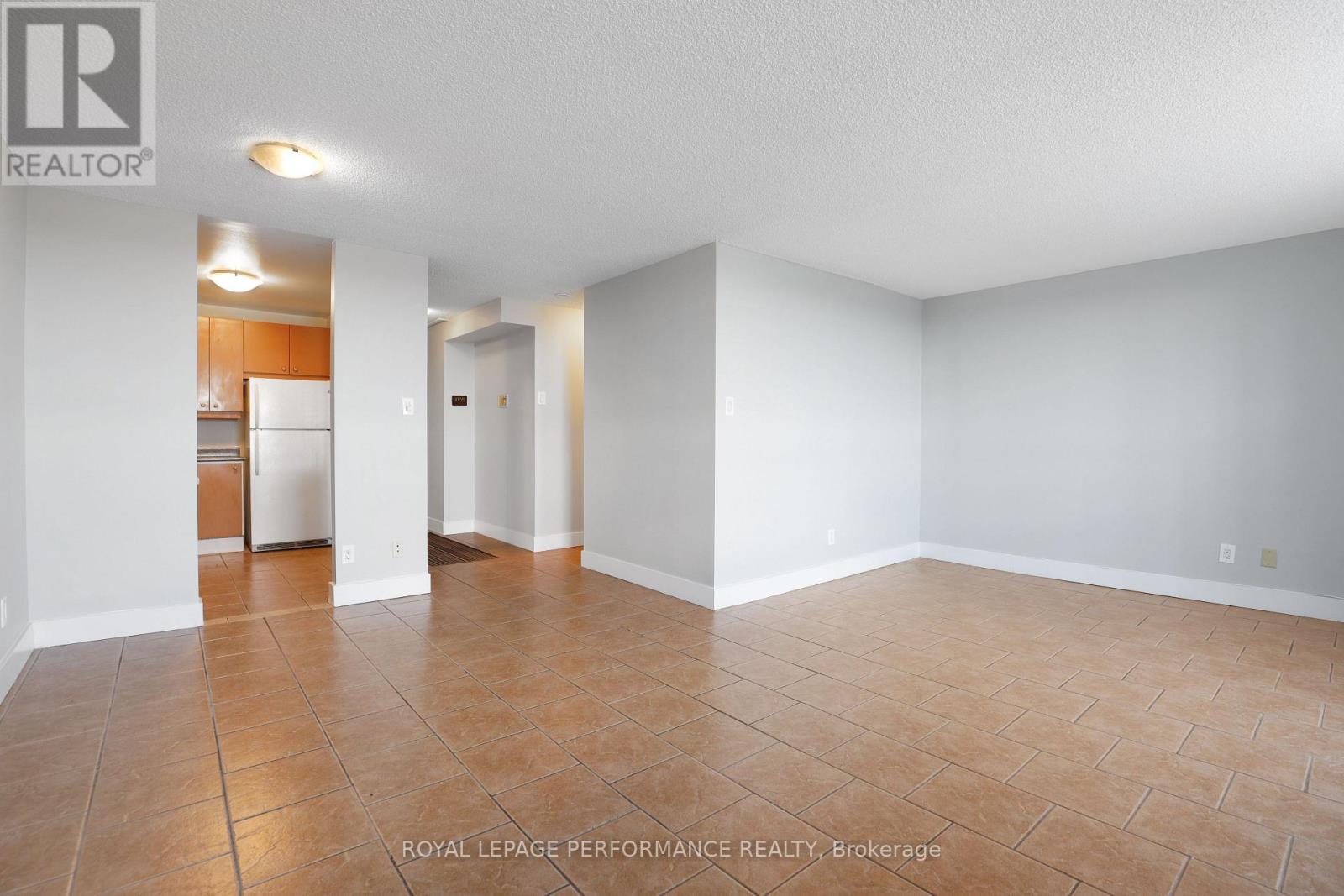 810 - 2020 Jasmine Crescent, Ottawa, Ontario  K1J 8K5 - Photo 20 - X12510986