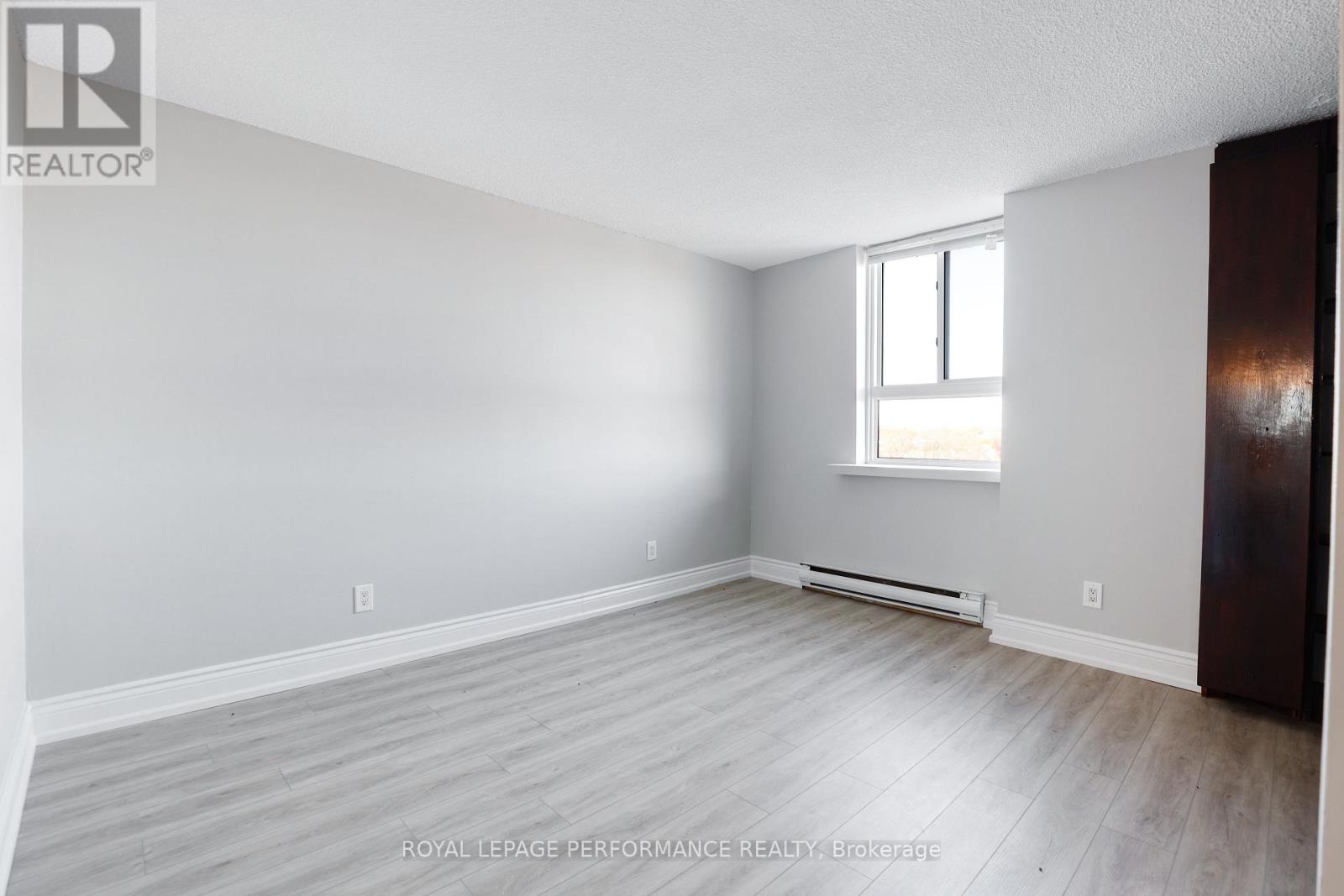 810 - 2020 Jasmine Crescent, Ottawa, Ontario  K1J 8K5 - Photo 23 - X12510986