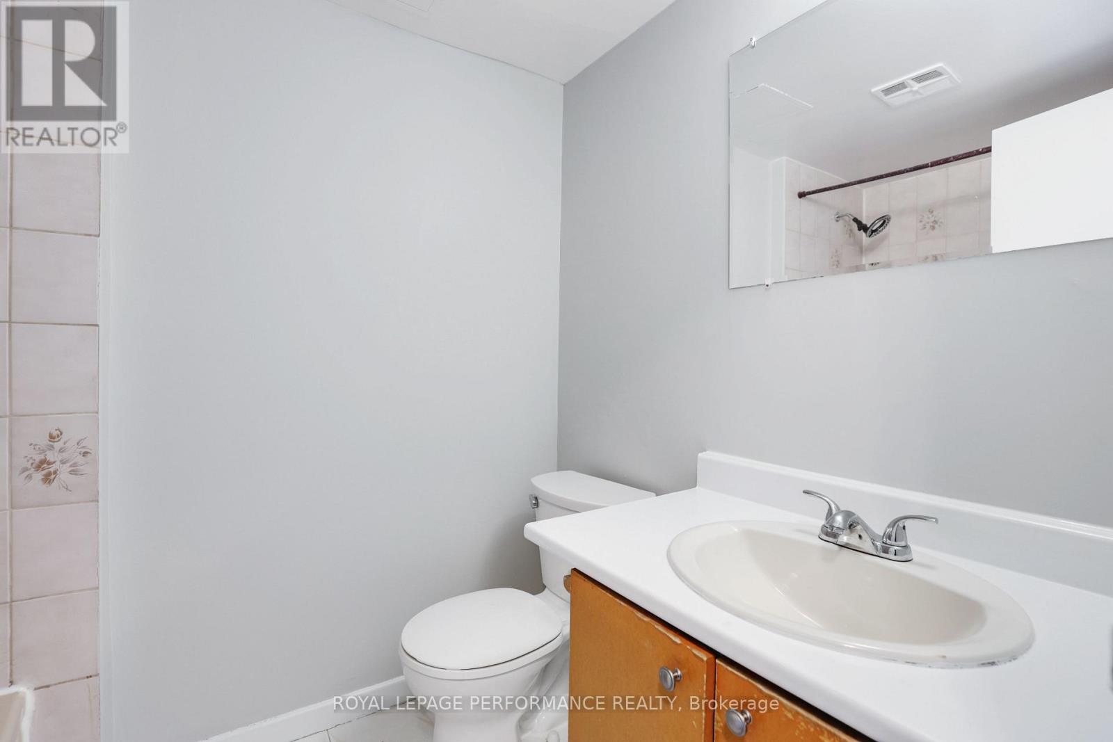 810 - 2020 Jasmine Crescent, Ottawa, Ontario  K1J 8K5 - Photo 27 - X12510986