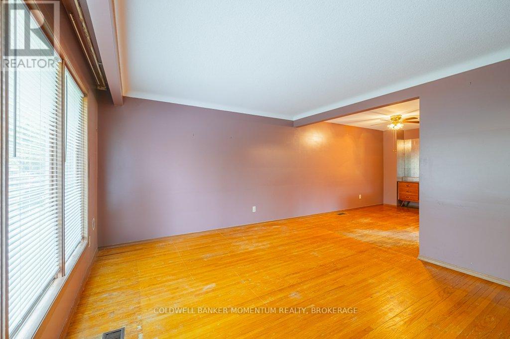 57 Louis Avenue, St. Catharines, Ontario L2M 2N4 - Photo 6 - X12511002