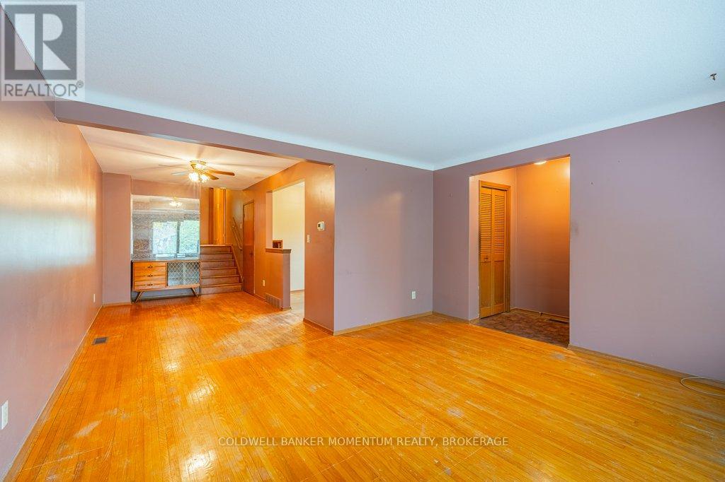 57 Louis Avenue, St. Catharines, Ontario L2M 2N4 - Photo 7 - X12511002