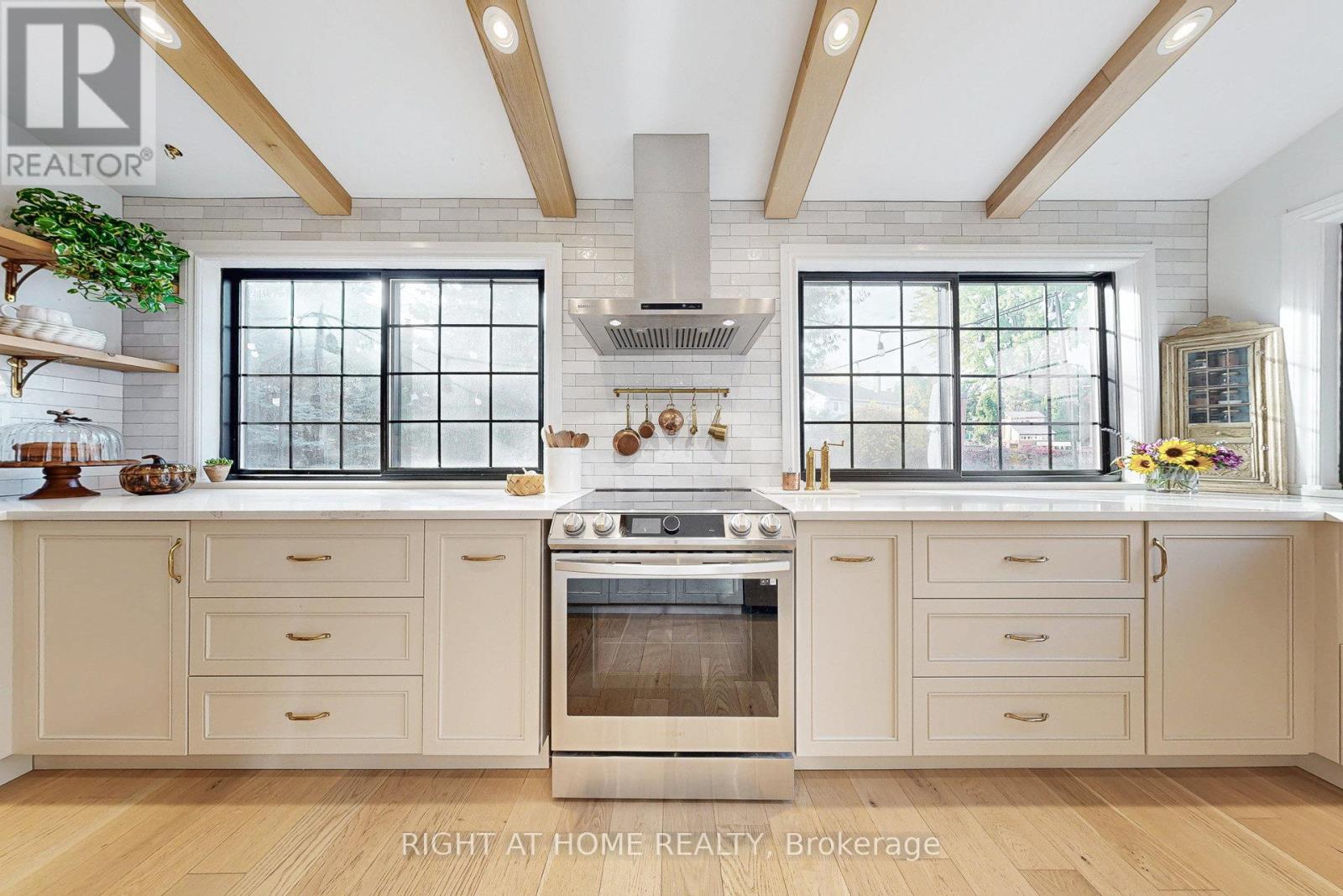 24 Cummings Court, Markham, Ontario  L3T 6S3 - Photo 10 - N12465849