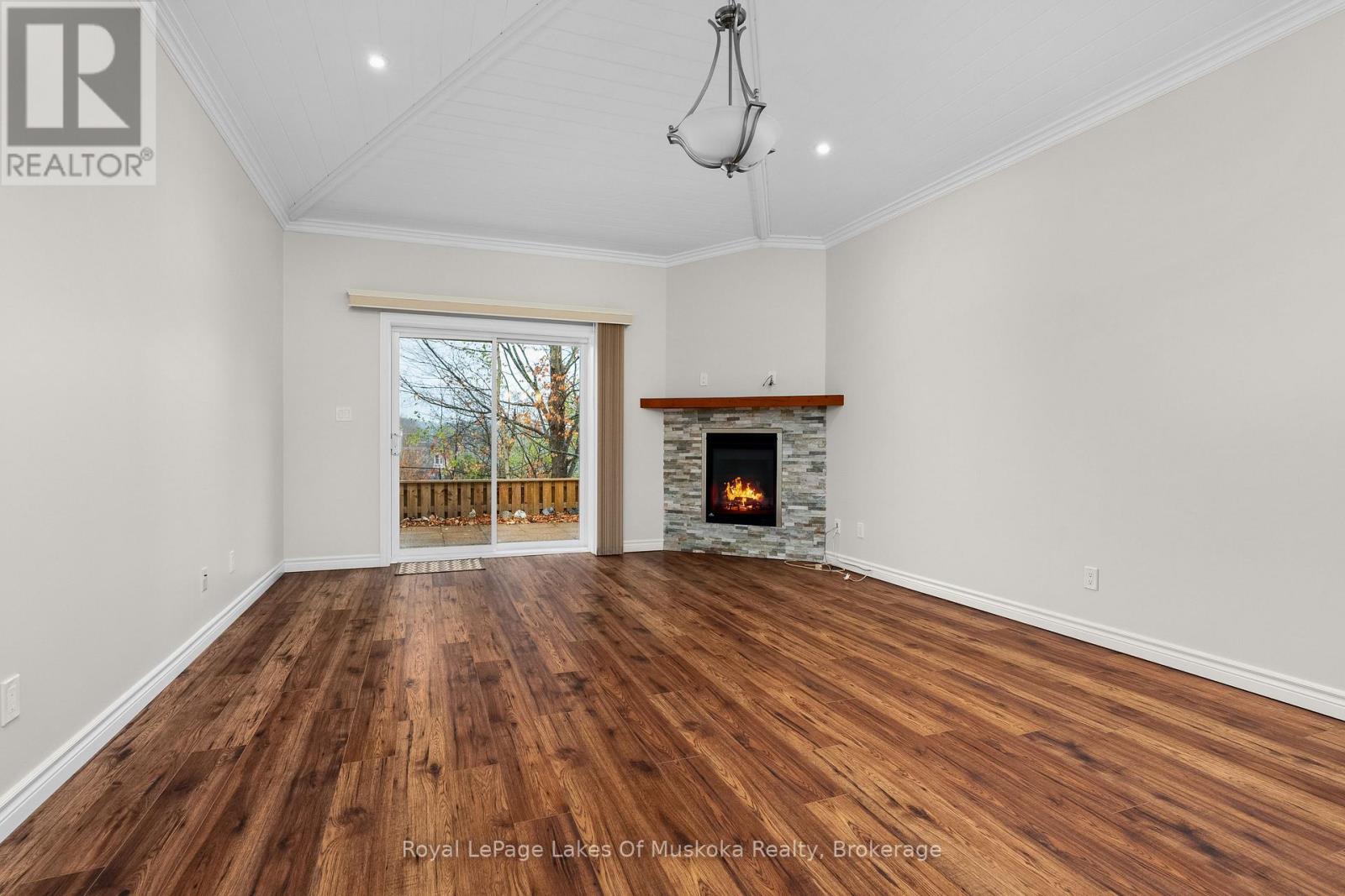 8 - 5 Jordan Lane, Huntsville, Ontario  P1H 1K9 - Photo 8 - X12511016