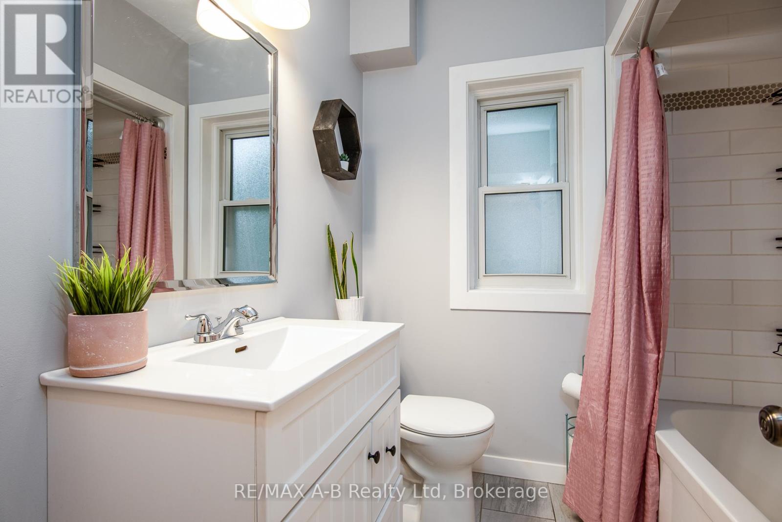 131 Mill Street, Kitchener, Ontario  N2M 3P7 - Photo 26 - X12511034