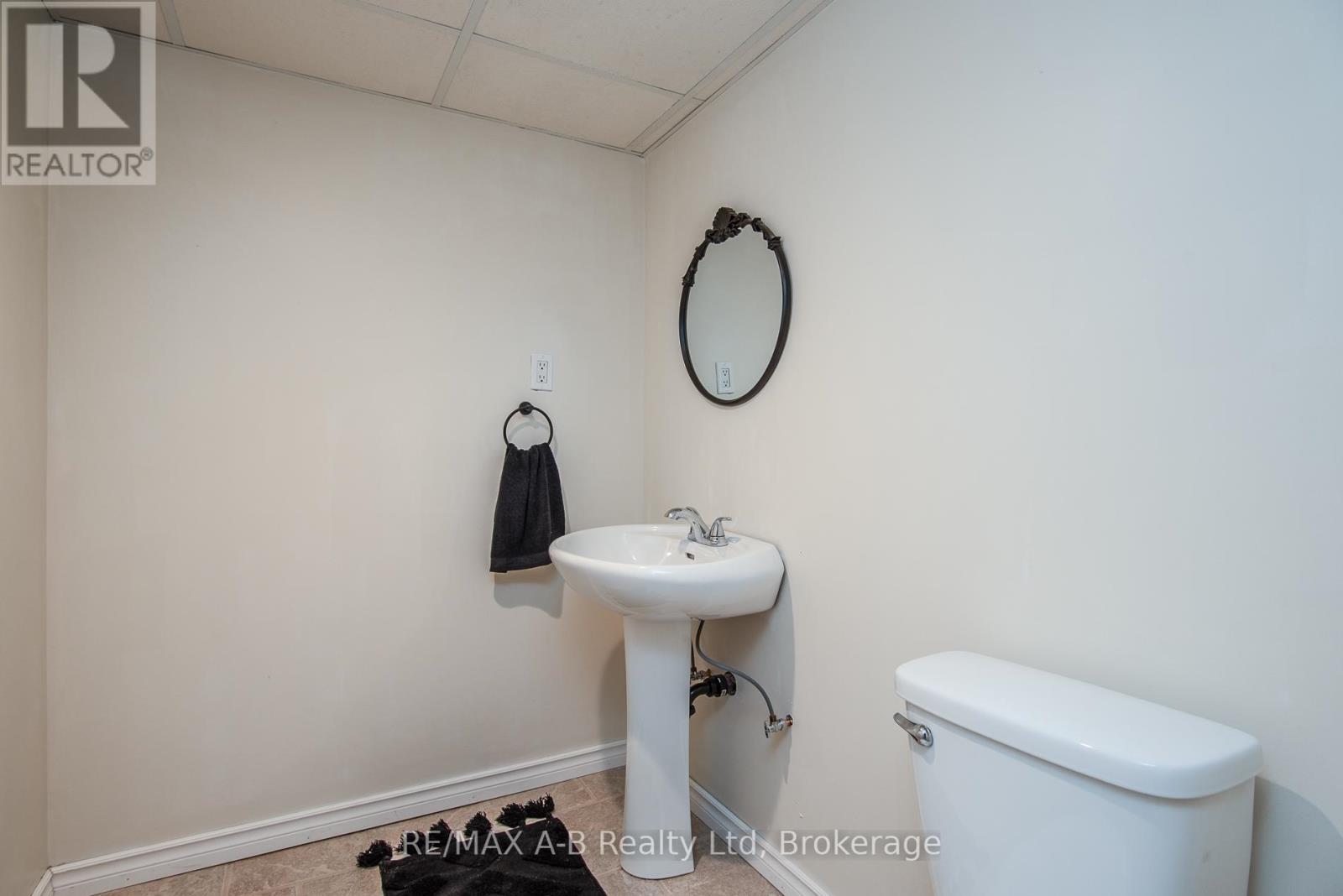 131 Mill Street, Kitchener, Ontario  N2M 3P7 - Photo 39 - X12511034