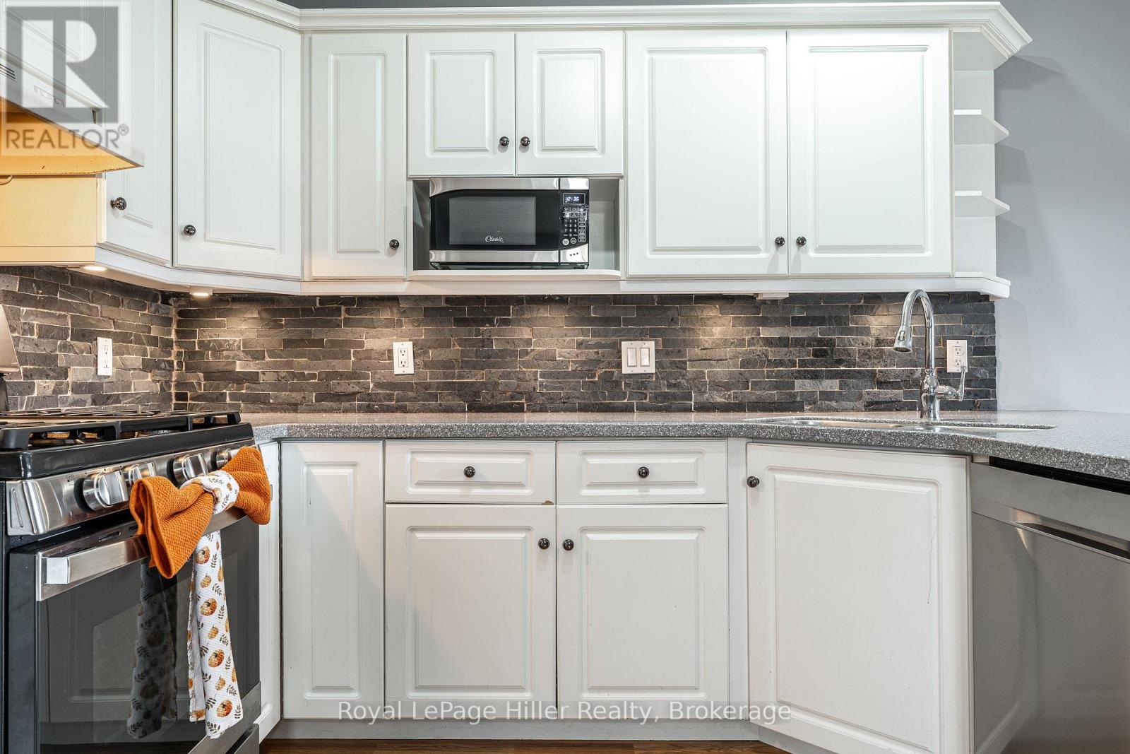 20 Hyde Road, Stratford, Ontario  N5A 7Z4 - Photo 11 - X12511038