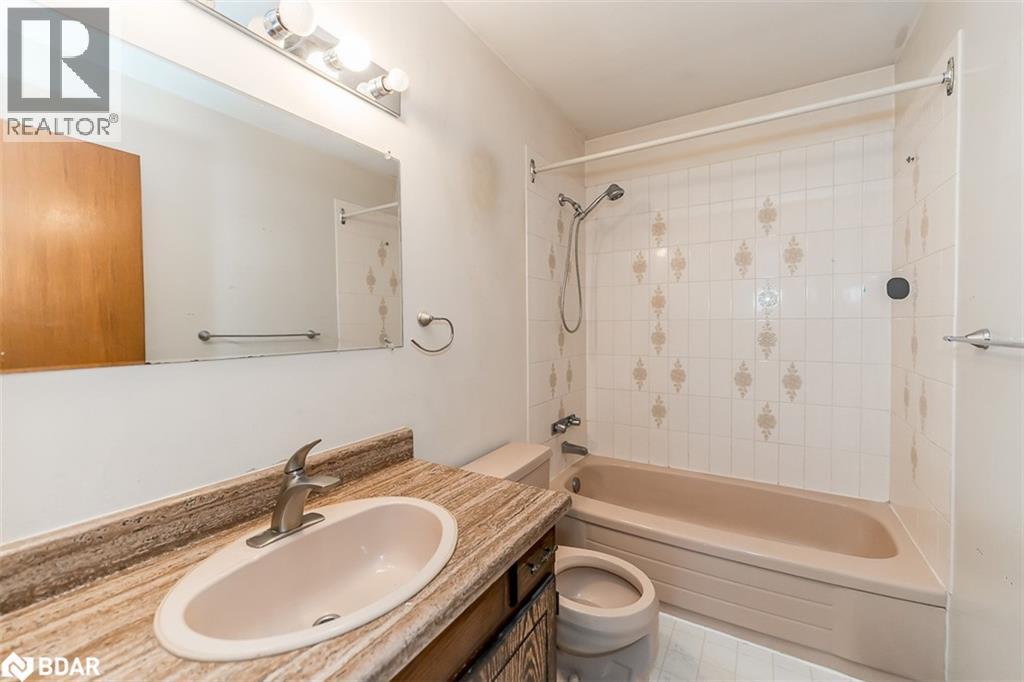 11707 27 County Road, Springwater, Ontario  L0L 1X0 - Photo 18 - 40785027