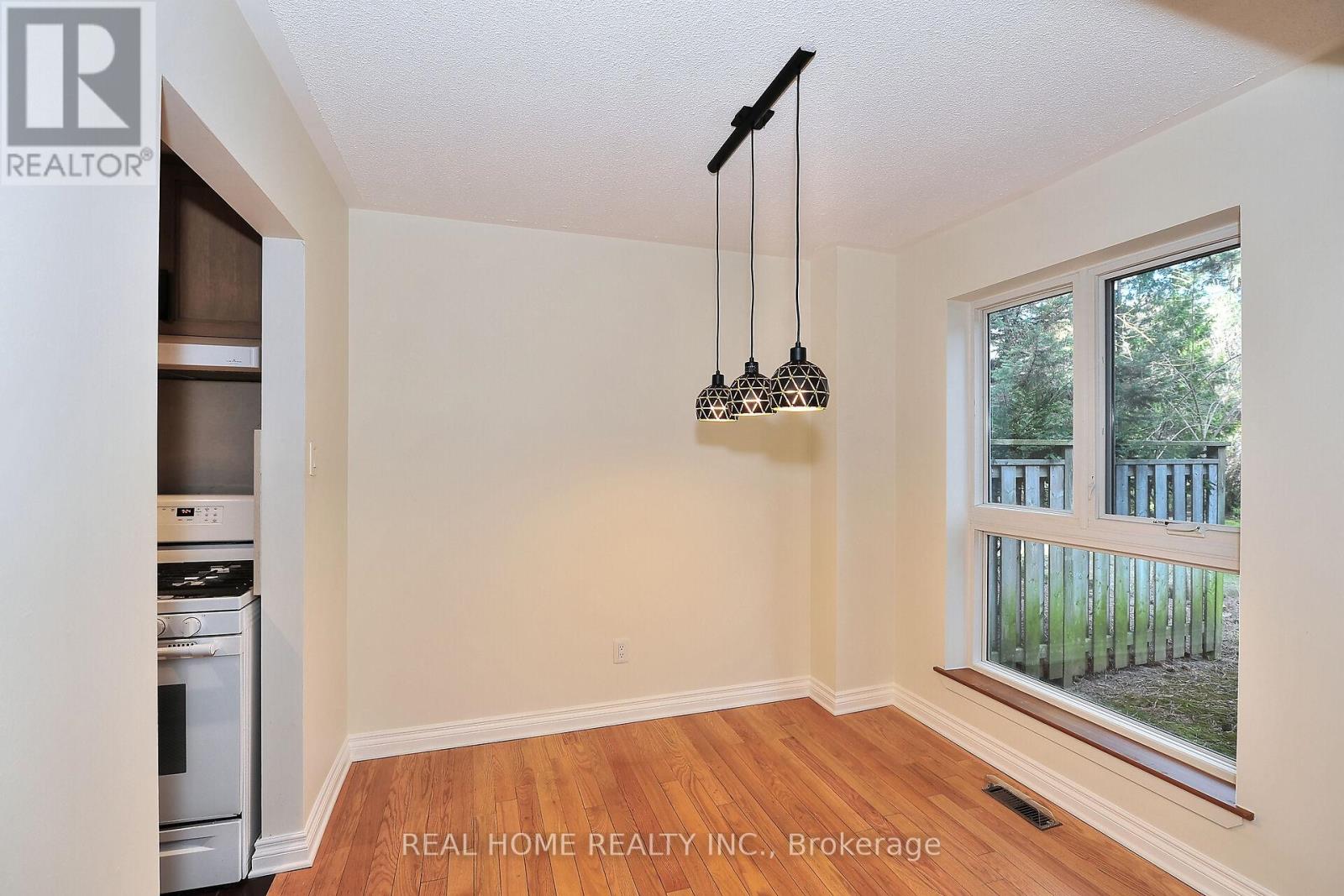 10 Farina Mill Way, Toronto, Ontario  M2L 1S1 - Photo 10 - C12511008