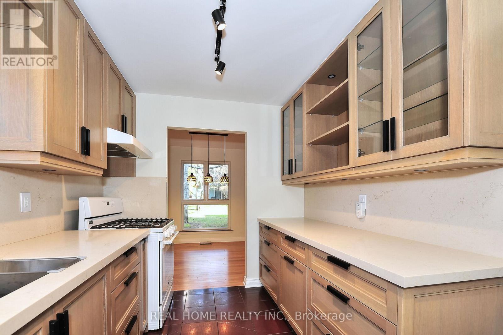 10 Farina Mill Way, Toronto, Ontario  M2L 1S1 - Photo 13 - C12511008