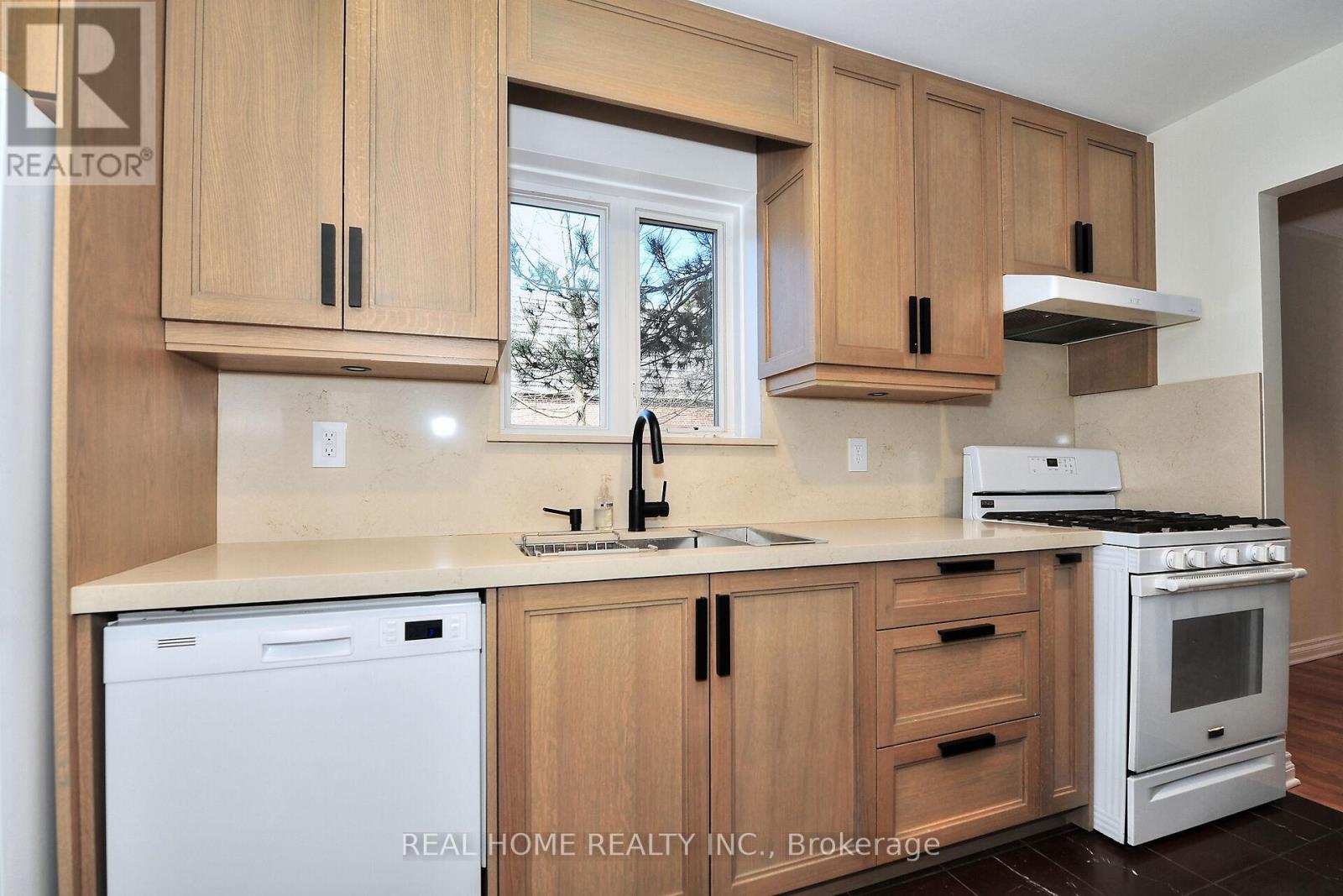 10 Farina Mill Way, Toronto, Ontario  M2L 1S1 - Photo 17 - C12511008