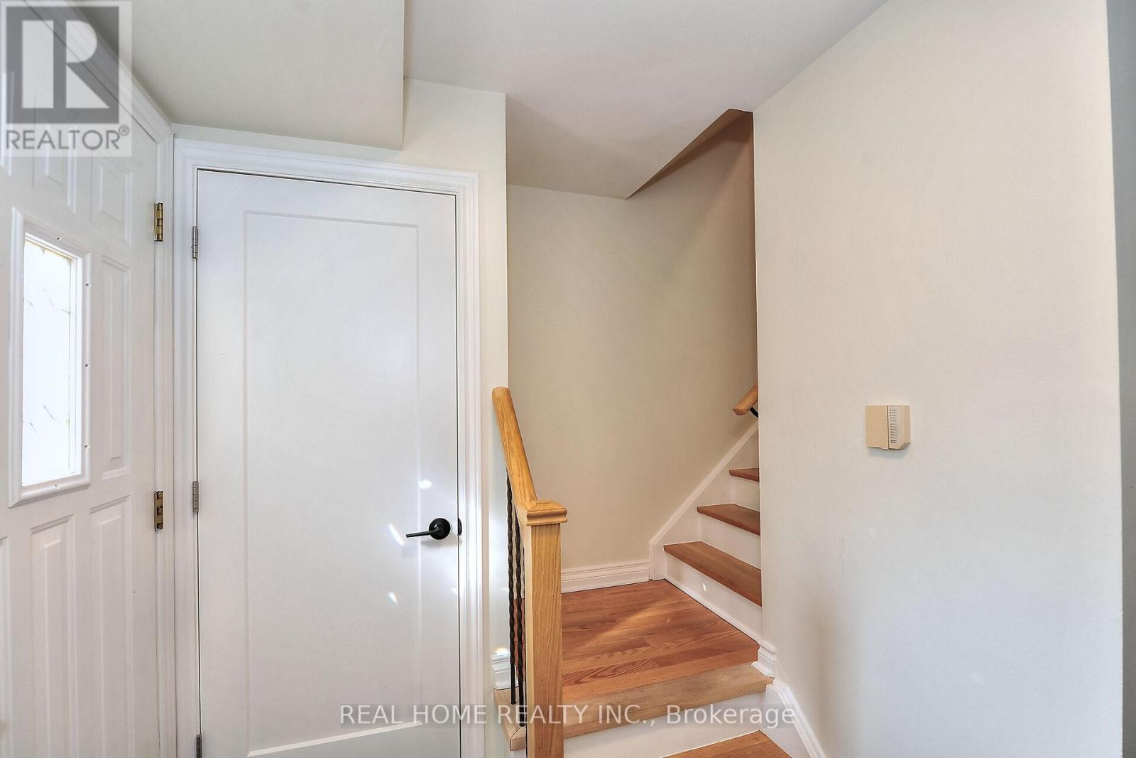 10 Farina Mill Way, Toronto, Ontario  M2L 1S1 - Photo 19 - C12511008