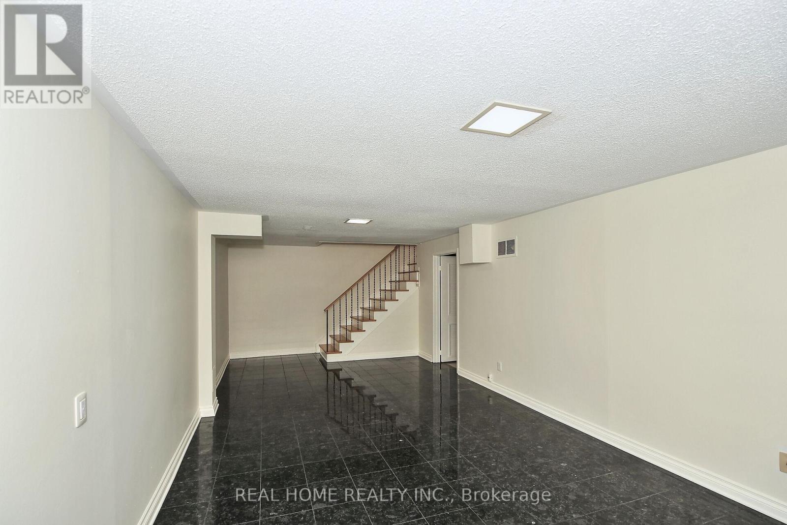 10 Farina Mill Way, Toronto, Ontario  M2L 1S1 - Photo 31 - C12511008