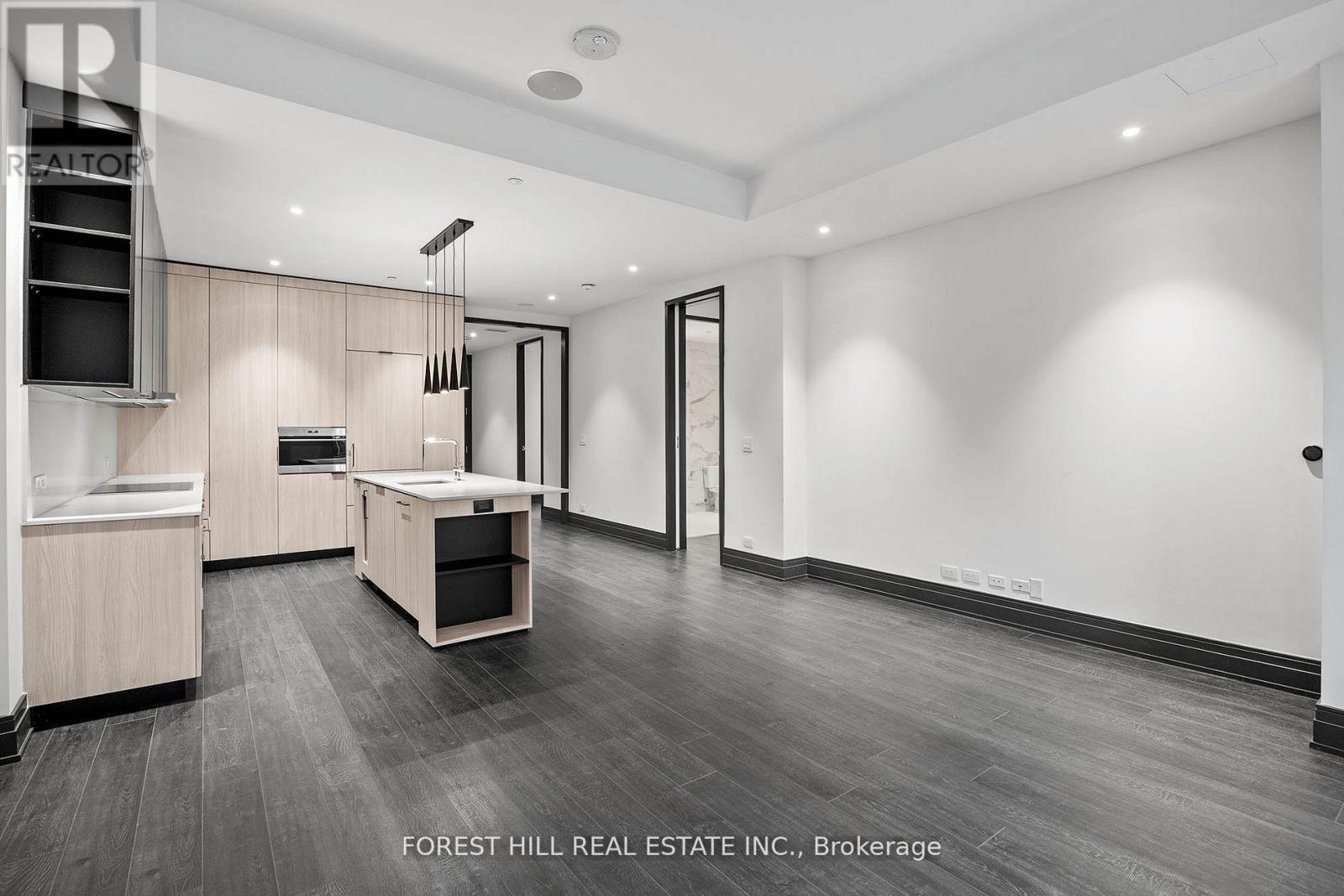 802 - 2 Avenue Road, Toronto, Ontario  M5R 0C6 - Photo 4 - C12511026