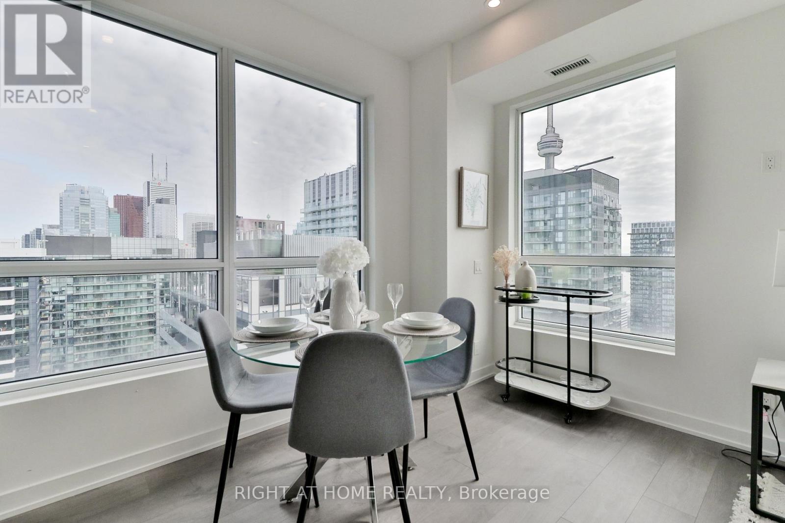 4806 - 108 Peter Street, Toronto, Ontario  M5V 0W2 - Photo 17 - C12511028