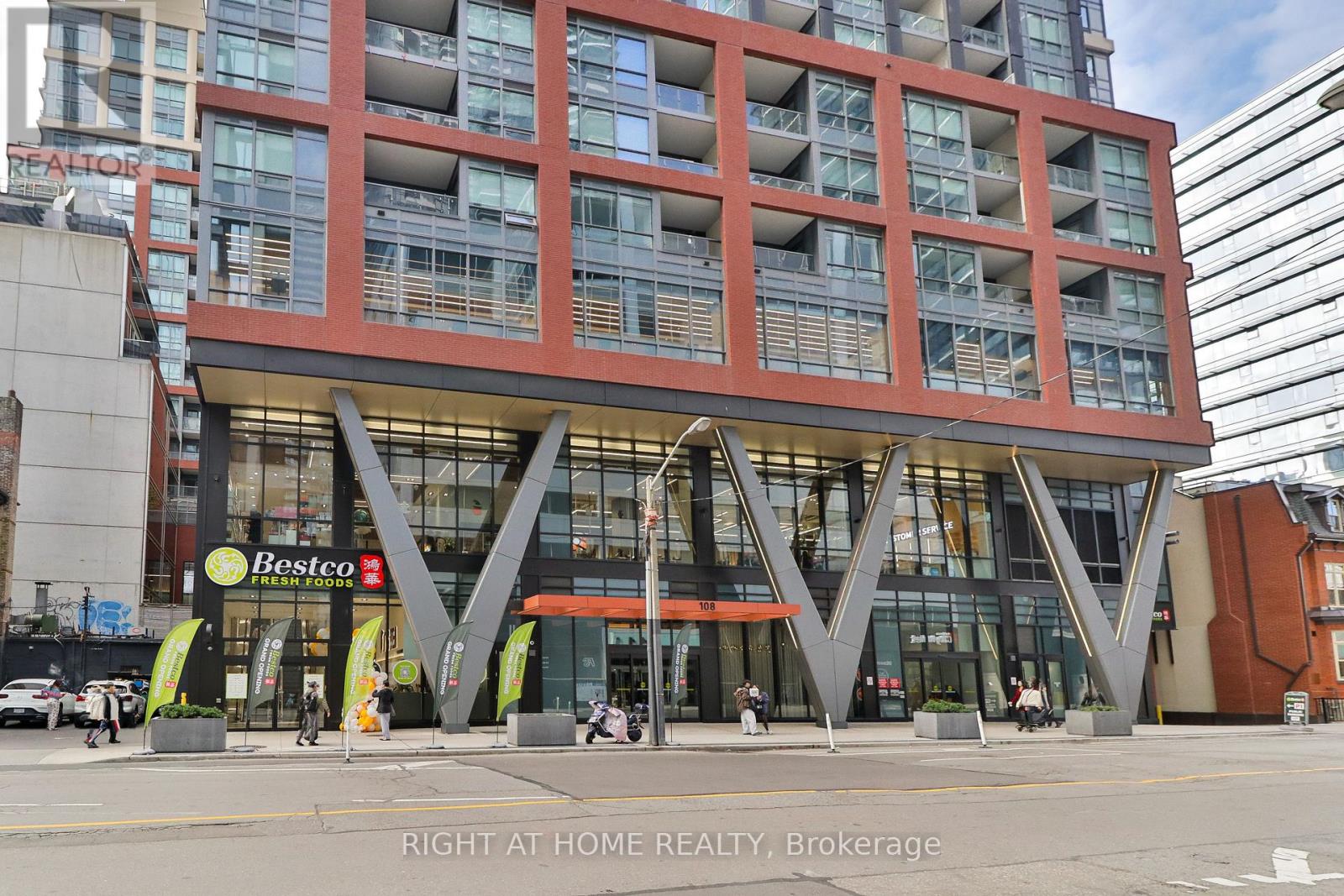 4806 - 108 Peter Street, Toronto, Ontario  M5V 0W2 - Photo 2 - C12511028