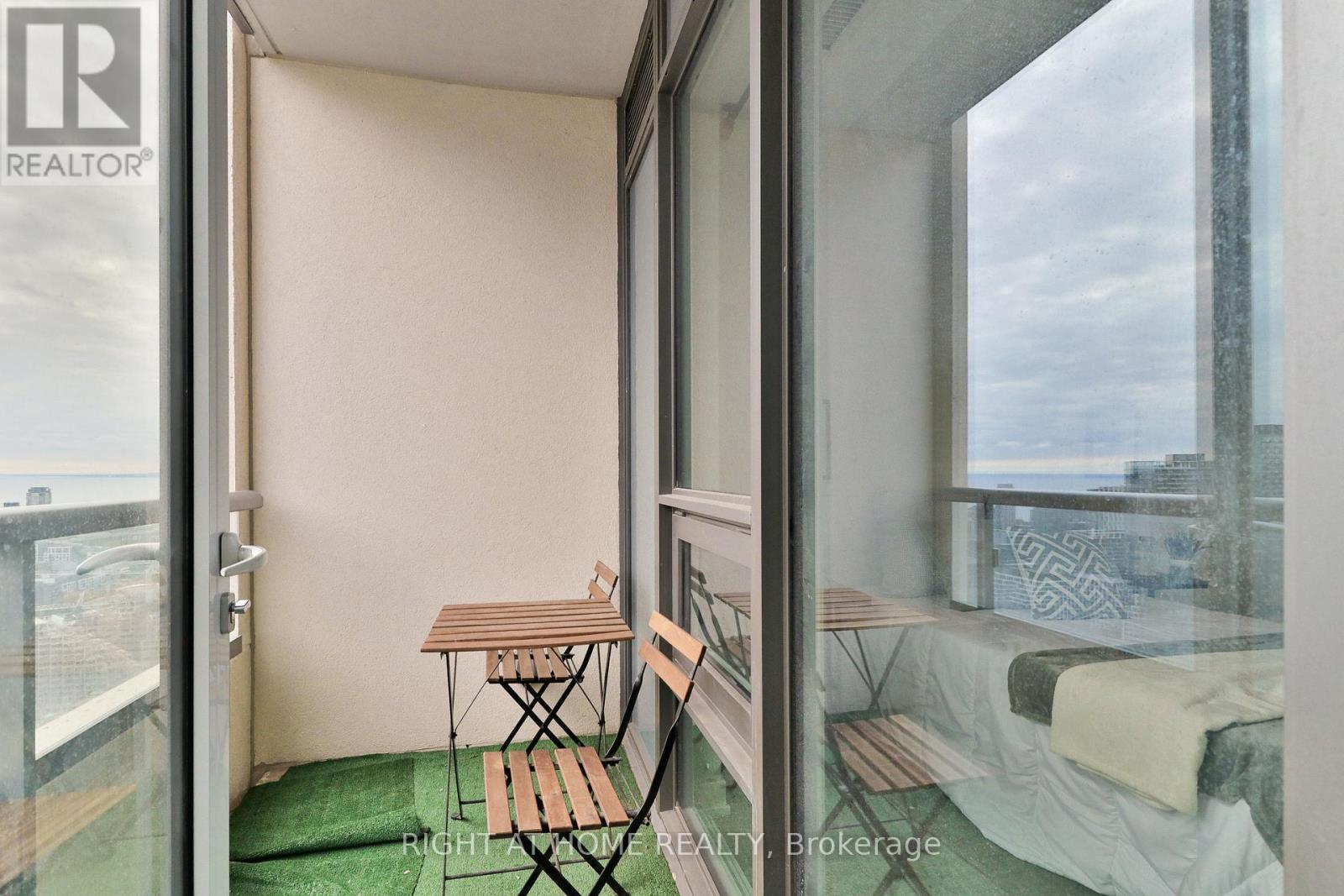 4806 - 108 Peter Street, Toronto, Ontario  M5V 0W2 - Photo 28 - C12511028