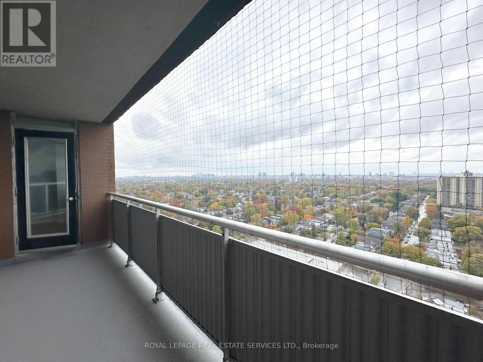 2312 - 2575 Danforth Avenue, Toronto, Ontario  M4C 1L5 - Photo 12 - E12510988